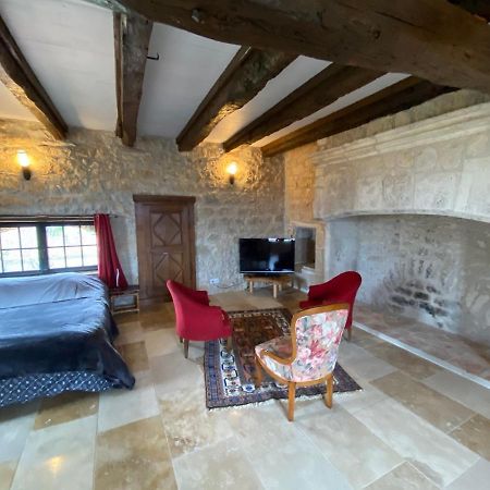 Mauroux  Maison De Village, Charme Et Confort מראה חיצוני תמונה